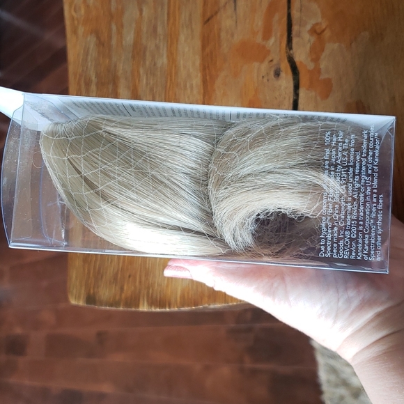 New! Dark Blonde Revlon Volume Bump - Picture 4 of 10